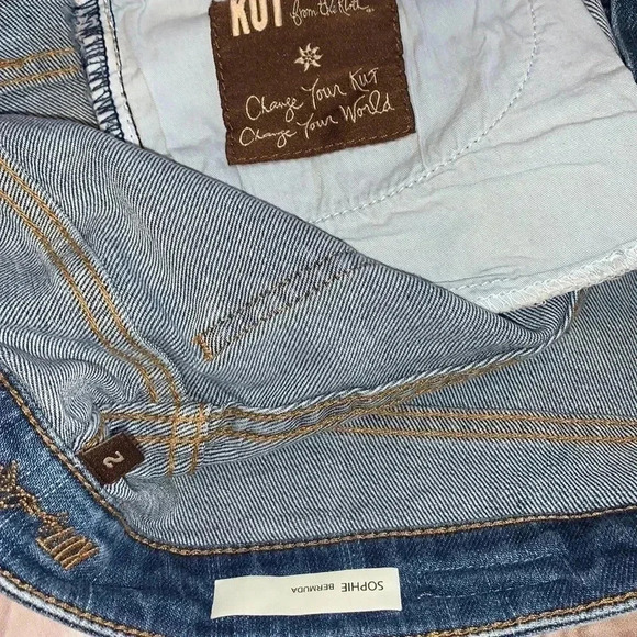 Kut from the Kloth Sophie Bermuda denim shorts - Picture 4 of 5